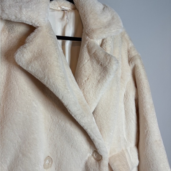 Free People Kate Solid Faux Fur Ivory coat - Picture 3 of 6